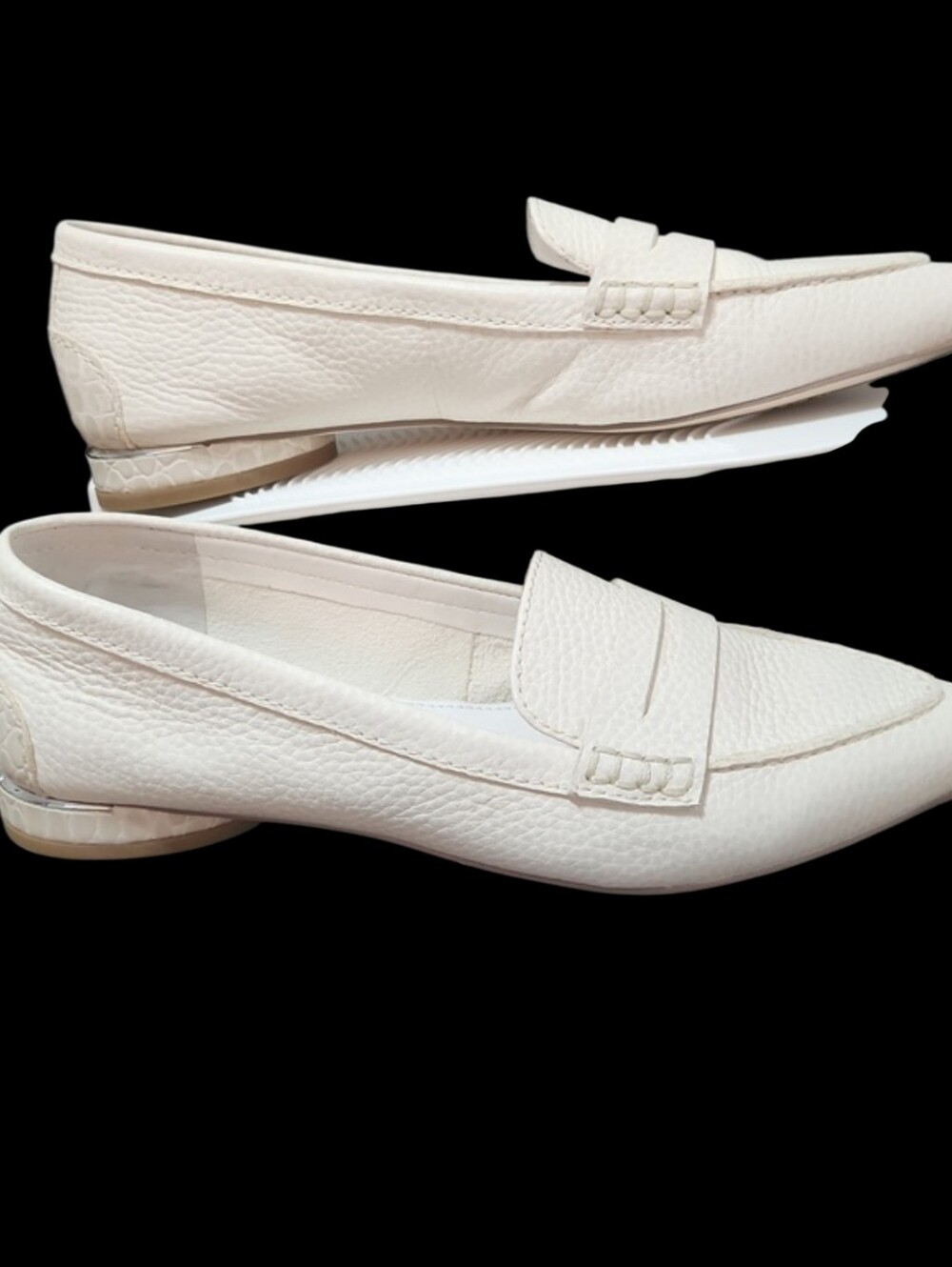DONALD J. PLINER Renee Leather Loafers Shoes Size 7.5 M